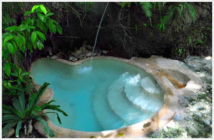 esoy-hot-spring-catmon