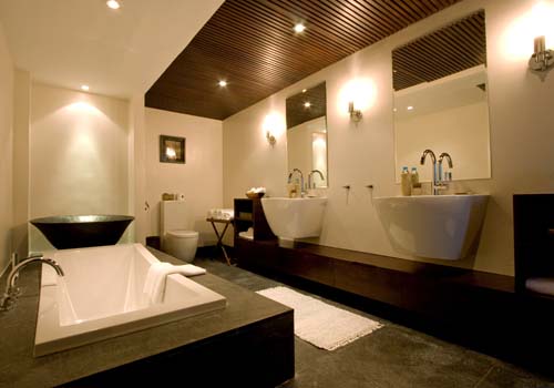 abaca suite bathroom 