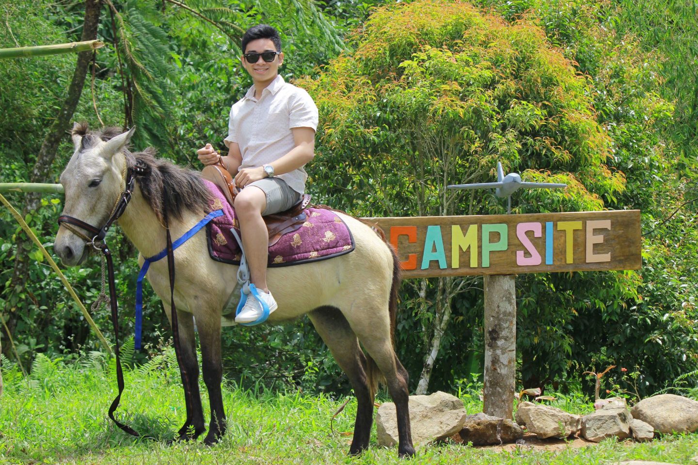 Horseback riding at Baguio de Cebu
