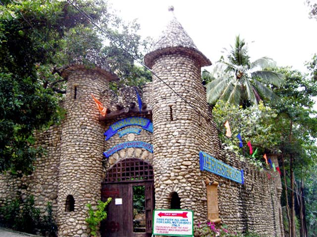 Riverstone Castle, Argao