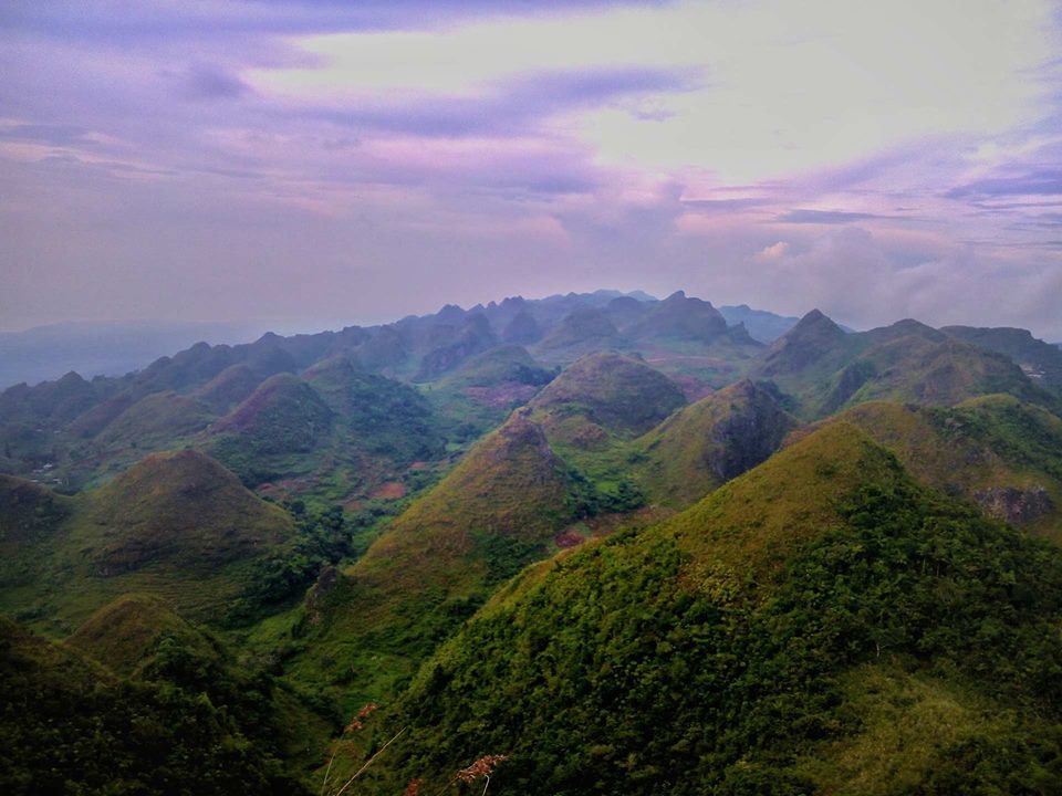 Chocolate Hills in Cebu, Dalaguete | Photo by Nhagz Torrecampo
