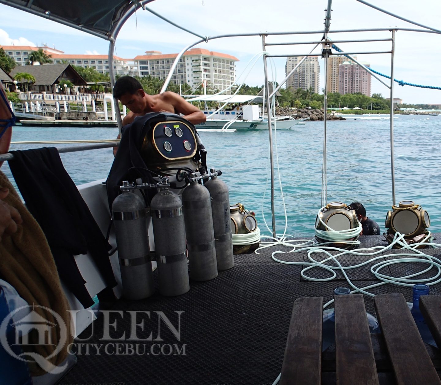 shangrila mactan glass bottom boat