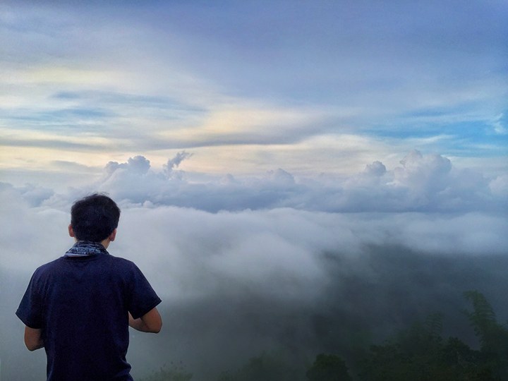 Mt. Naupa, Naga | Photo by Kevz Omandac
