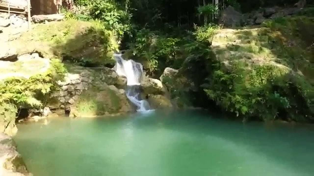 Sinangkulan Falls, Pinamungahan | Photo Source: Lola Pureza