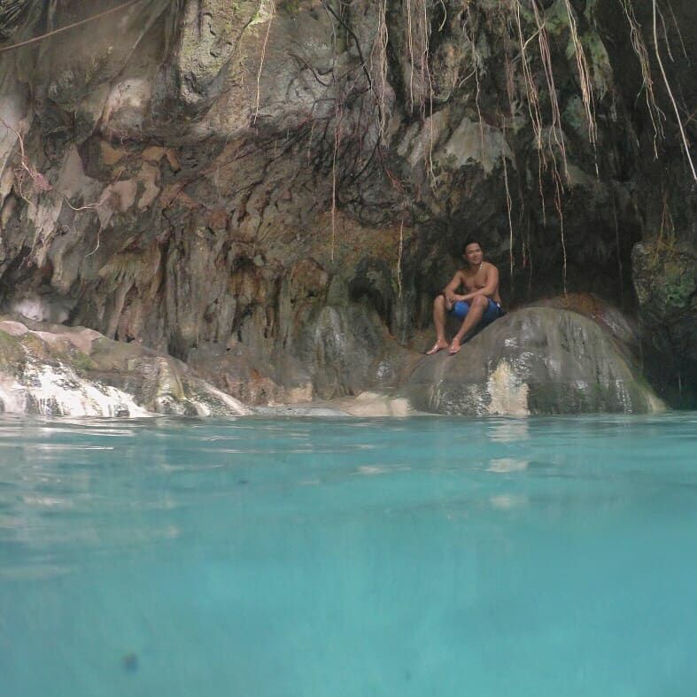 Esoy Hot Spring, Catmon | Photo by Rey Mark