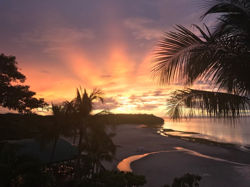 Santiago Bay Sunrise, Camotes Island | Photo by Sanny Pangatungan Steven