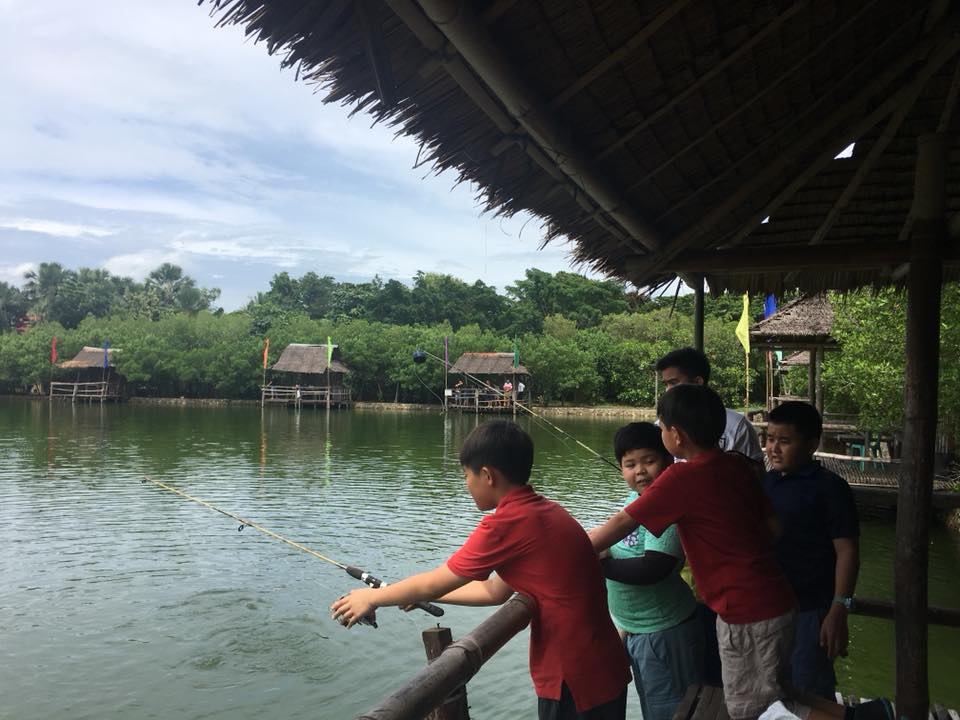 Fishing in Papa Kit's, Liloan