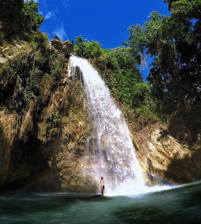 Inambakan Falls, Ginatilan | Photo by Toby Kulot