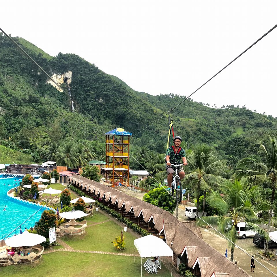 Hidden Valley Resorts, Pinamungajan | Photo by Francis Salazar Jaranilla 