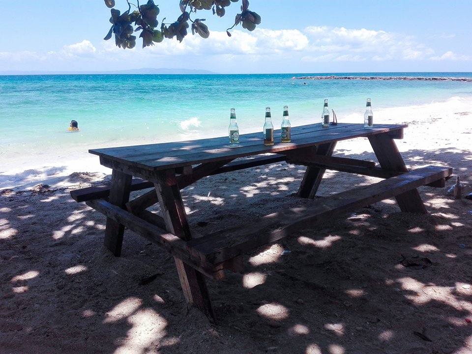Casay Dalaguete Beach, Dalaguete | Photo by Lynlyn G. Sarol 