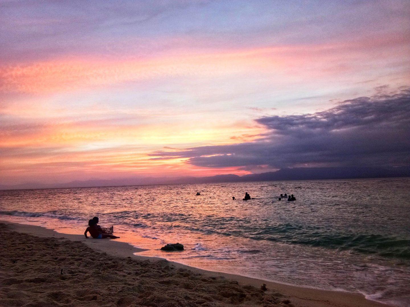 Moalboal Sunset | Photo by Rachel Ann