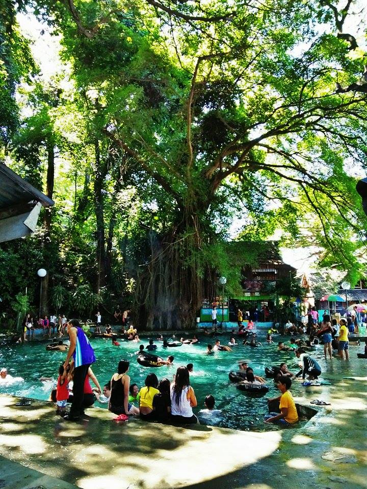 Molobolo Spring, Tuburan | Photo by Jeanyoong Chiing 