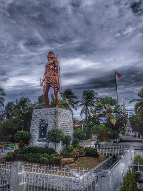 Mactan Shrine | Photo by Ruel Perez Mahusay 