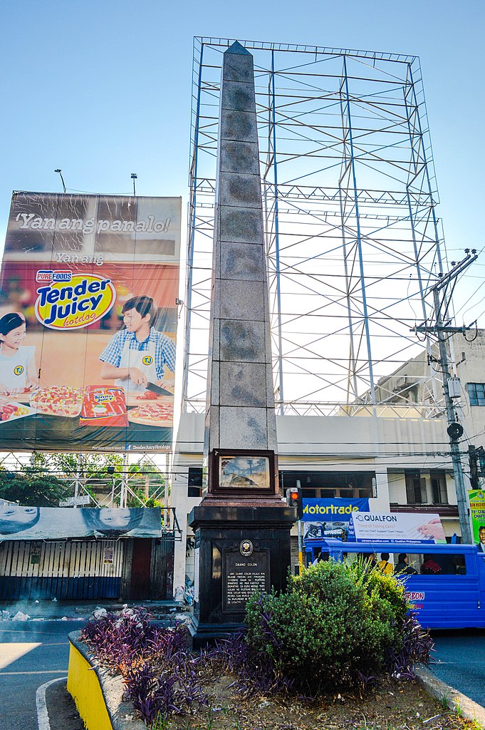 The Colon Obelisk in Colon Street // Photo by Jonathan Blaza