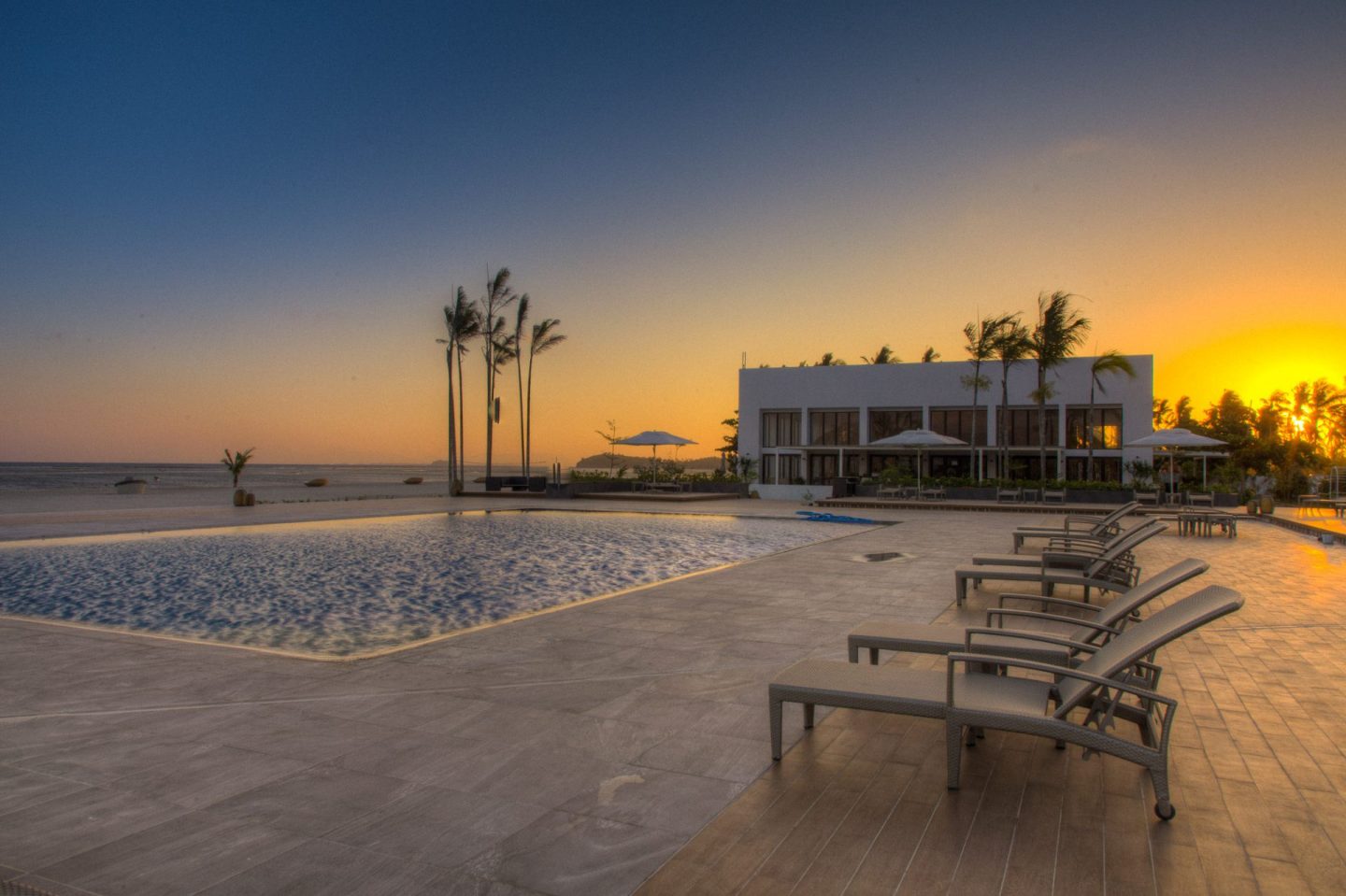 Infinity Pool and KUSINA Restaurant // Photo by Kandaya Resort