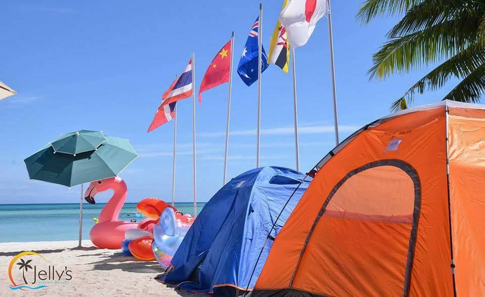 Colorful sleeping tents at Jelly's Haven Resort